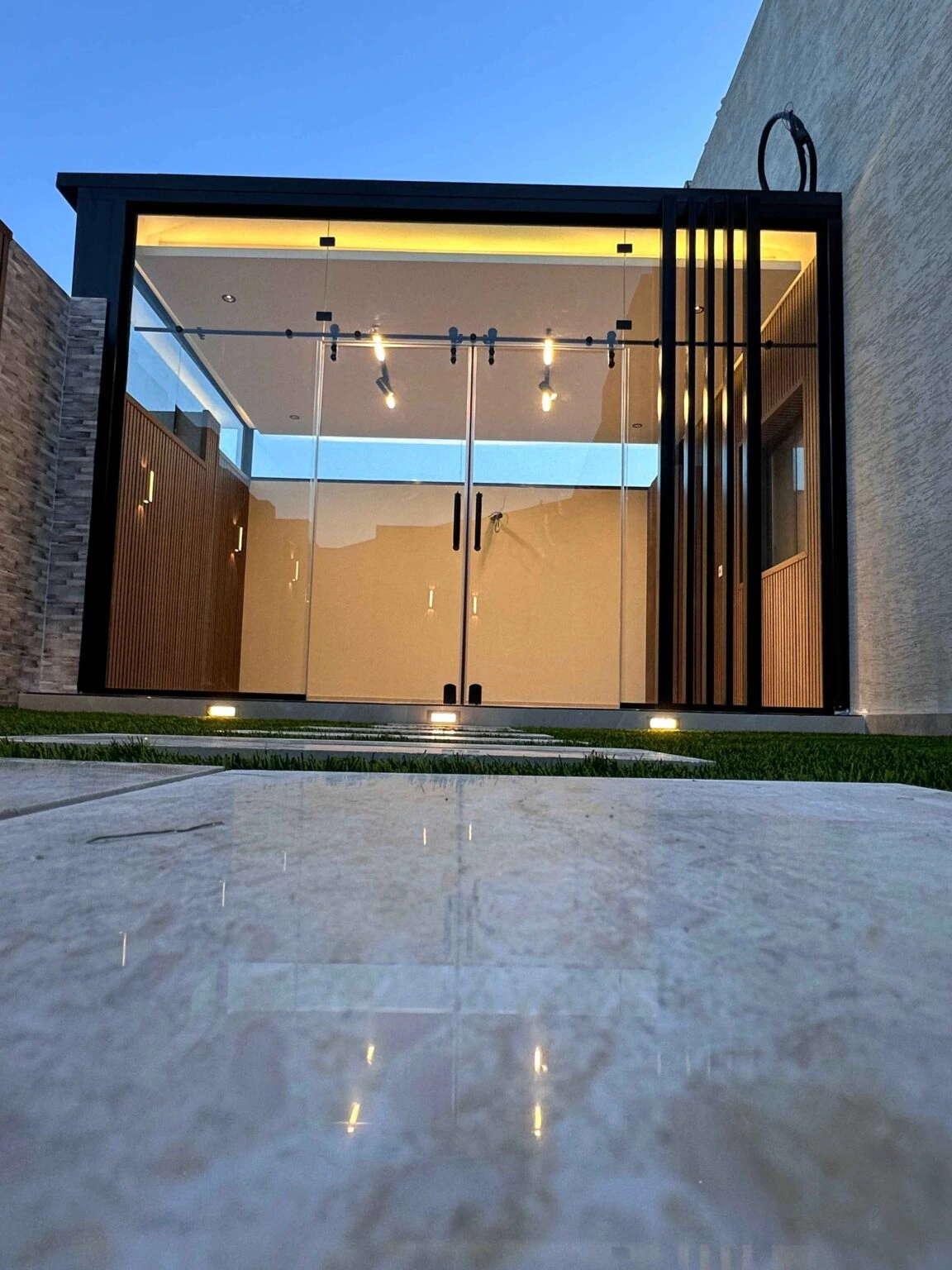 مهندس تركيب غرف زجاجية بالرياض